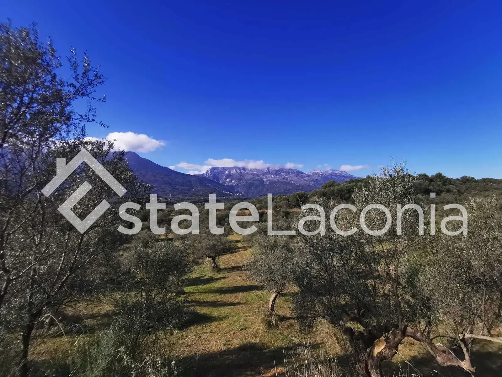 Land plot 7.700sq.m.